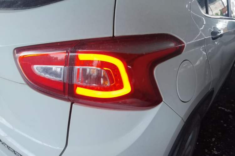 Used Baojun 510 2017 1.5L Automatic Fashion Model Right Rear Taillight