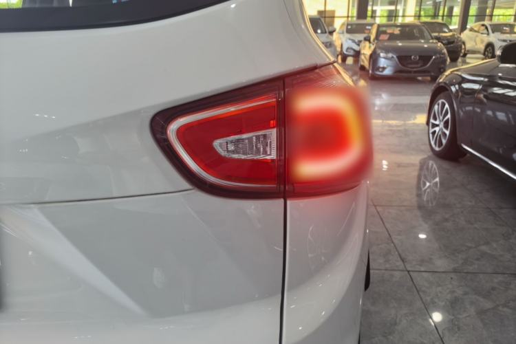 Used Baojun 510 2017 1.5L Automatic Luxury Model Right Rear Taillight