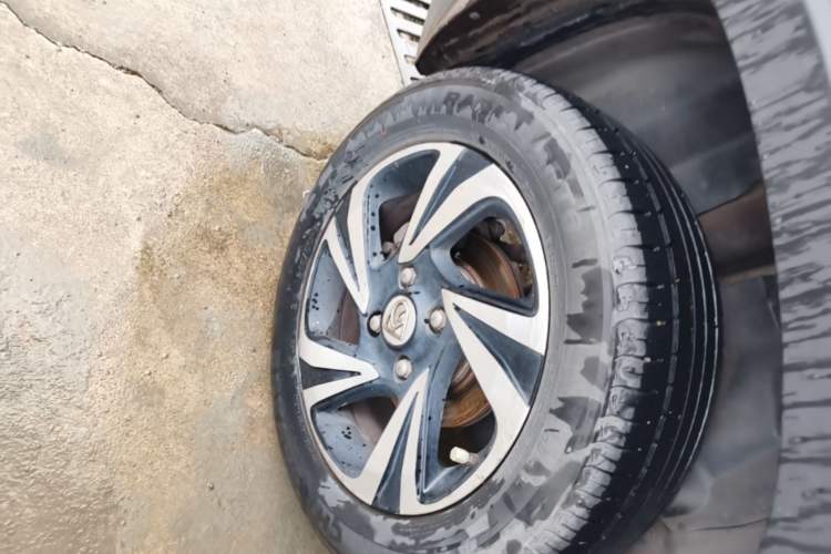 Used Baojun 510 2017 1.5L Manual Luxury Model Right Rear Wheel Hub