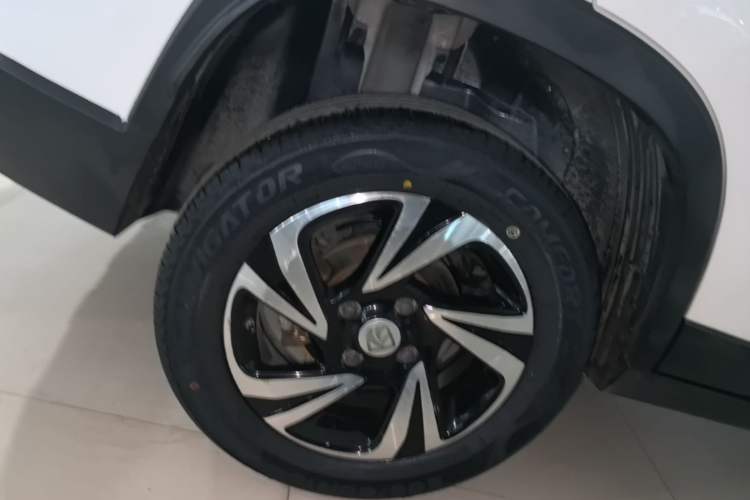 Used Baojun 510 2017 1.5L Manual Luxury Model Right Rear Wheel Hub