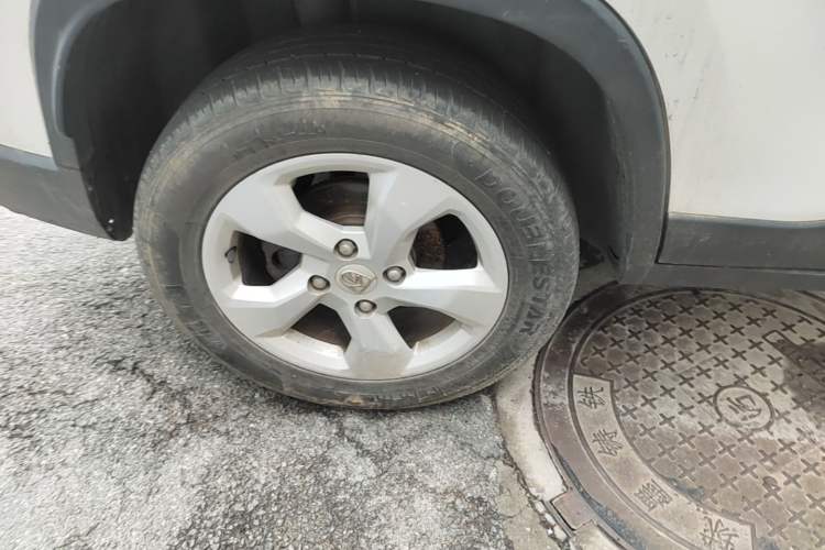 Used Baojun 510 2017 1.5L Manual Fashion Model Right Rear Wheel Hub