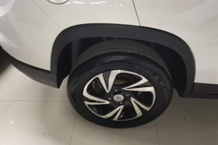 Used Baojun 510 2017 1.5L Manual Luxury Model Right Rear Wheel Hub