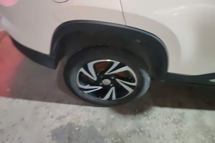 Used Baojun 510 2017 1.5L Automatic Luxury Model Right Rear Wheel Hub