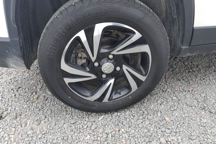 Used Baojun 510 2017 1.5L Automatic Luxury Model Right Rear Wheel Hub