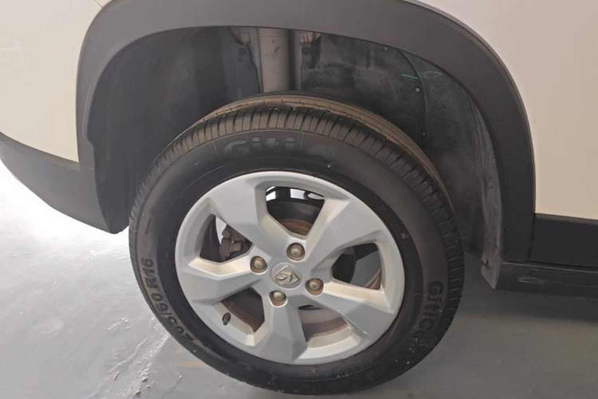 Used Baojun 510 2017 1.5L Automatic Fashion Model Right Rear Wheel Hub