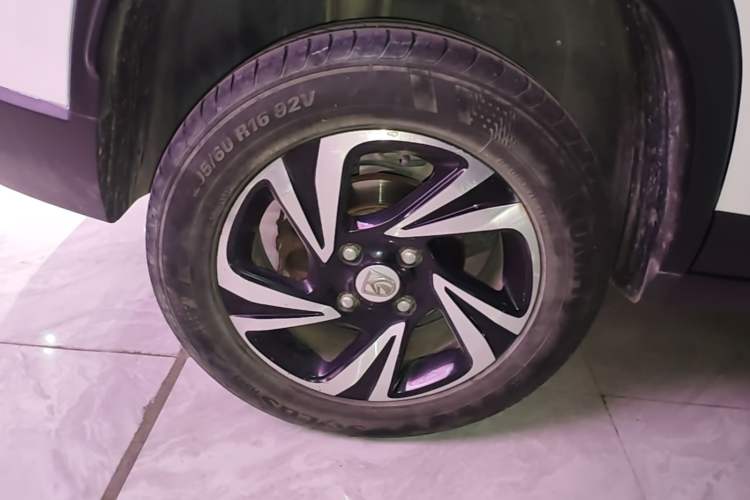 Used Baojun 510 2017 1.5L Manual Luxury Model Right Rear Wheel Hub