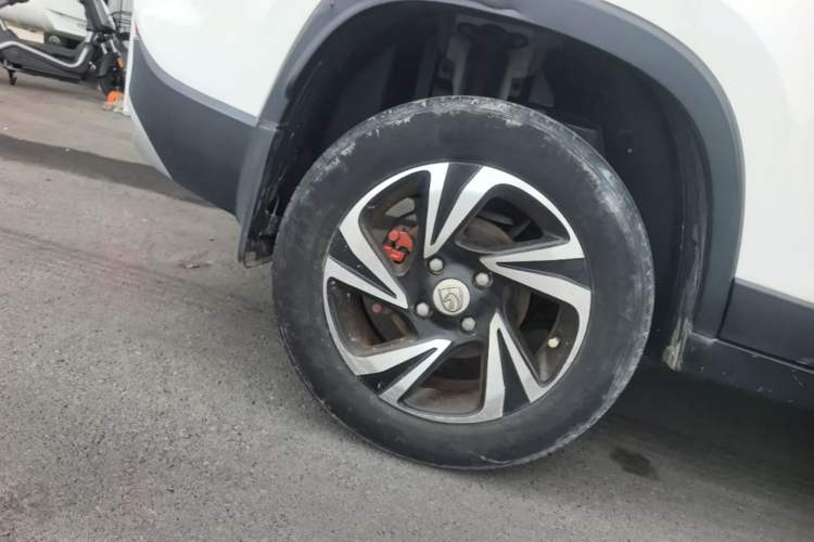 Used Baojun 510 2017 1.5L Manual Luxury Model Right Rear Wheel Hub
