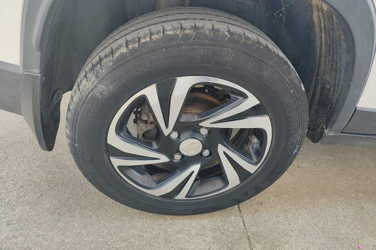 Used Baojun 510 2017 1.5L Manual Luxury Model Right Rear Wheel Hub