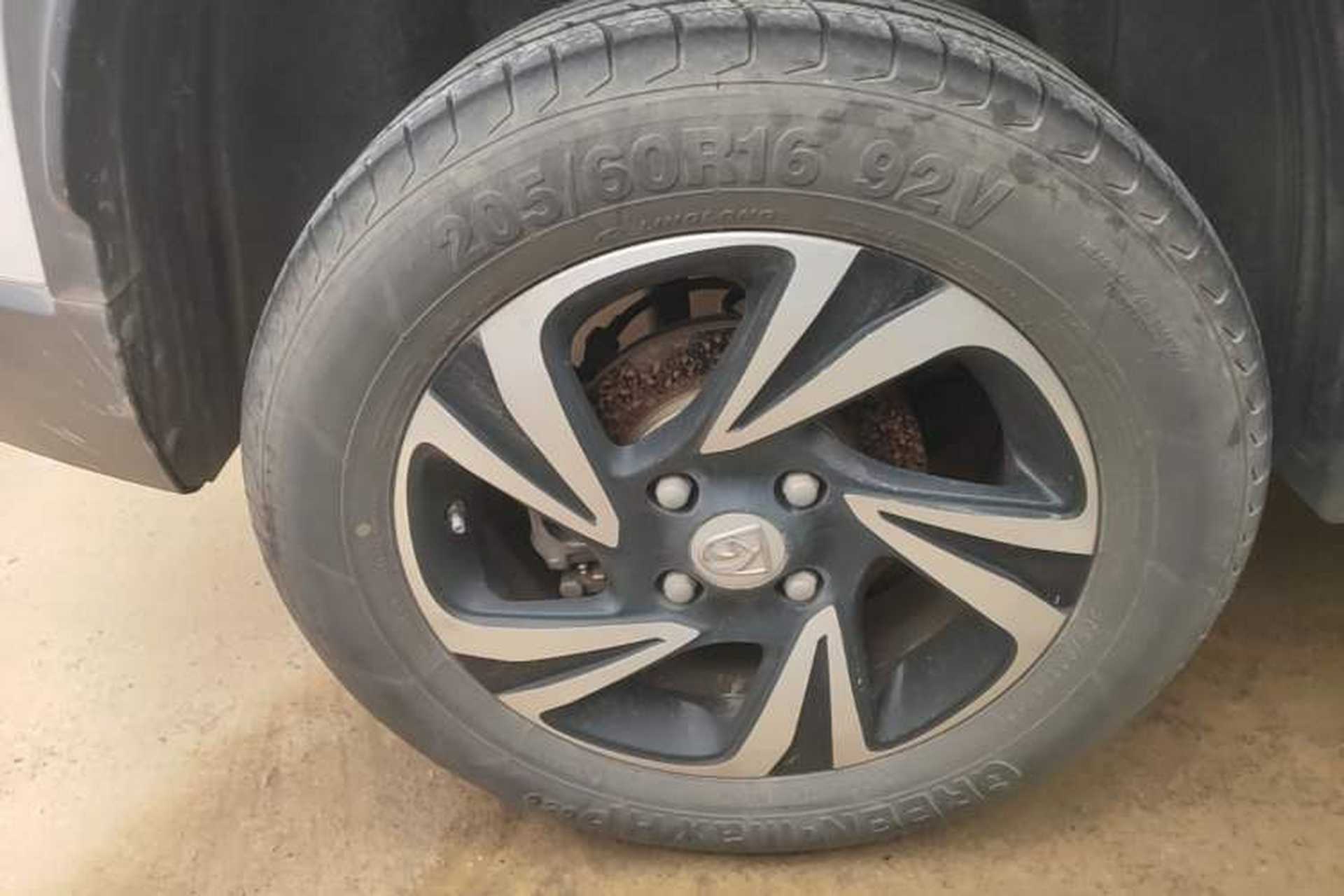 Used Baojun 510 2017 1.5L Manual Luxury Model Right Rear Wheel Hub