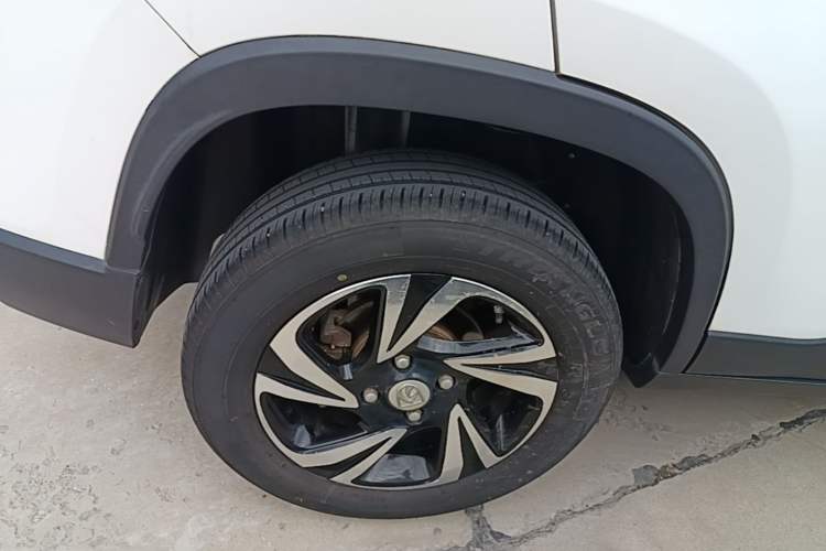 Used Baojun 510 2017 1.5L Automatic Luxury Model Right Rear Wheel Hub