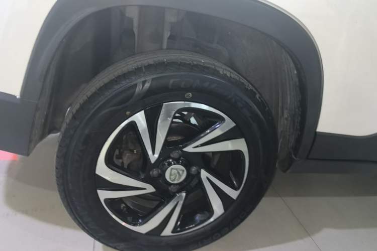 Used Baojun 510 2017 1.5L Manual Luxury Model Right Rear Wheel Hub