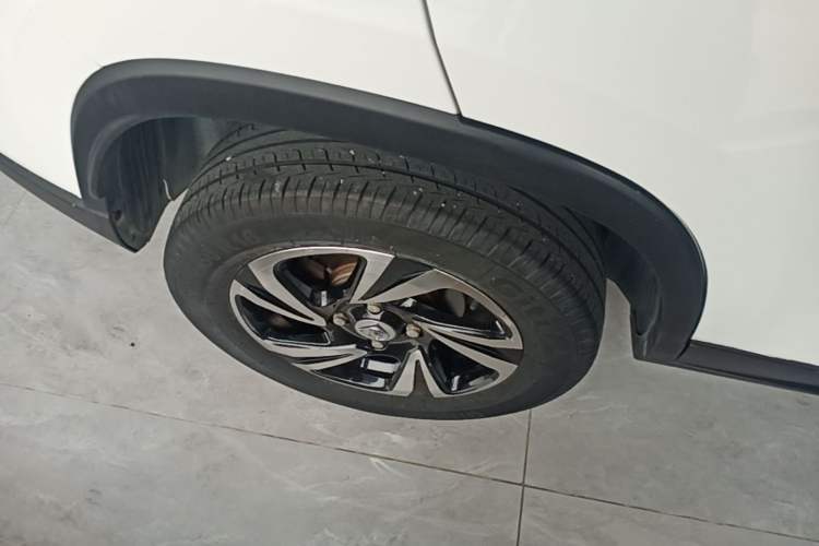 Used Baojun 510 2017 1.5L Automatic Luxury Model Right Rear Wheel Hub