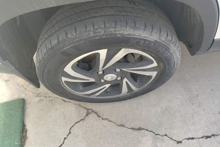 Used Baojun 510 2017 1.5L Manual Luxury Model Right Rear Wheel Hub