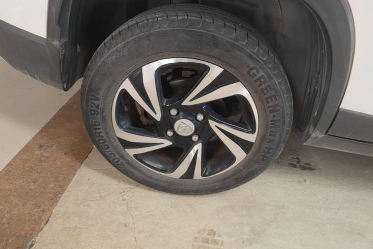 Used Baojun 510 2017 1.5L Automatic Luxury Model Right Rear Wheel Hub