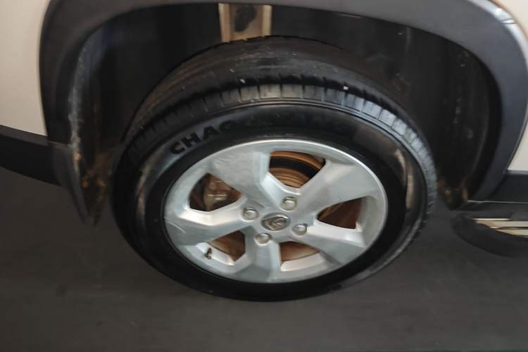 Used Baojun 510 2017 1.5L Manual Fashion Model Right Rear Wheel Hub