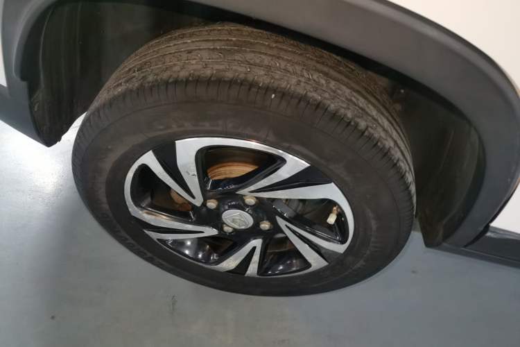 Used Baojun 510 2017 1.5L Manual Luxury Model Right Rear Wheel Hub