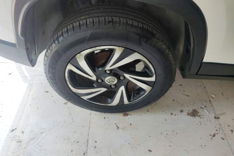 Used Baojun 510 2017 1.5L Automatic Luxury Model Right Rear Wheel Hub