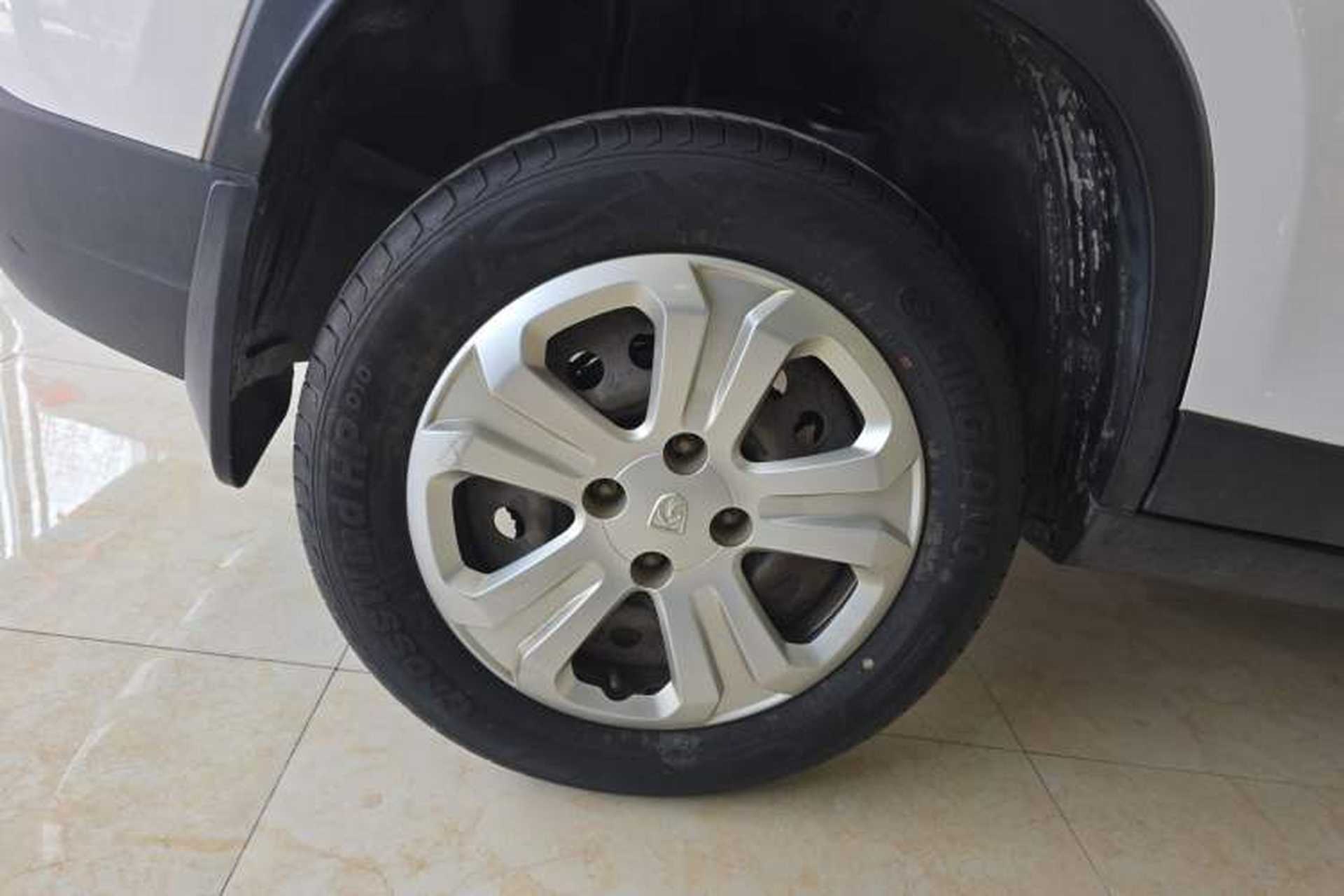 Used Baojun 510 2017 1.5L manual Comfort trim Right Rear Wheel Hub