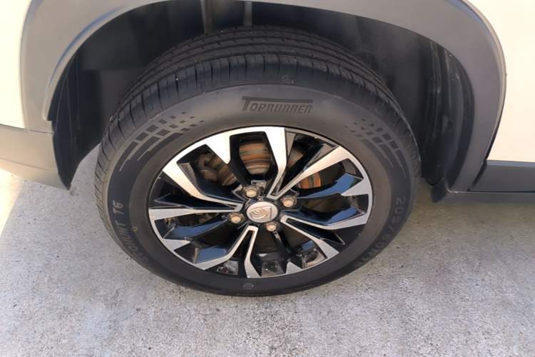 Used Baojun 510 2017 1.5L Manual Luxury Model Right Rear Wheel Hub