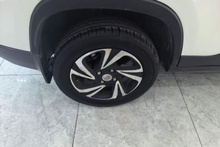 Used Baojun 510 2017 1.5L Automatic Luxury Model Right Rear Wheel Hub