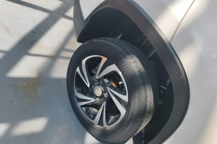 Used Baojun 510 2017 1.5L manual Comfort trim Right Rear Wheel Hub