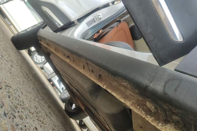 Used Baojun 510 2017 1.5L Manual Luxury Model Right Side Sill
