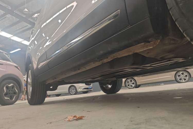 Used Baojun 510 2017 1.5L Automatic Fashion Model Right Side Sill