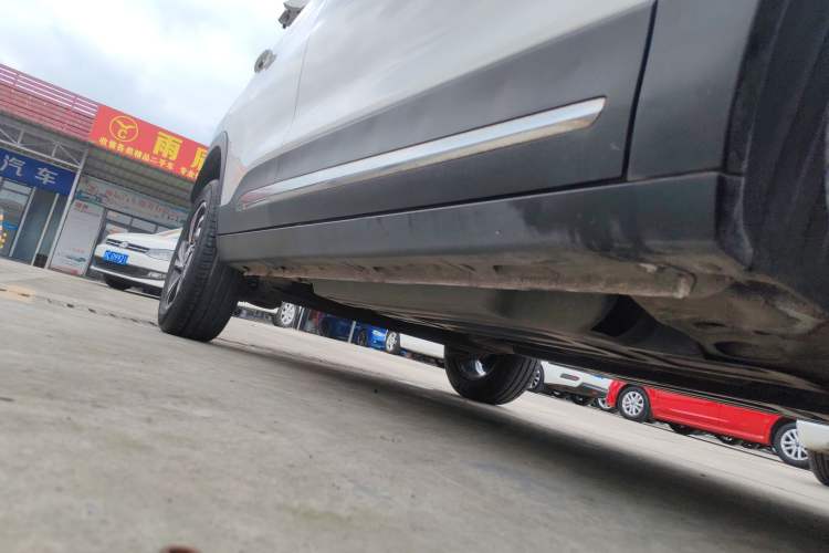 Used Baojun 510 2017 1.5L Automatic Luxury Model Right Side Sill