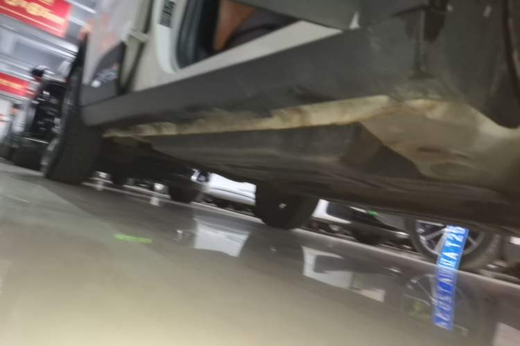 Used Baojun 510 2017 1.5L Manual Luxury Model Right Side Sill