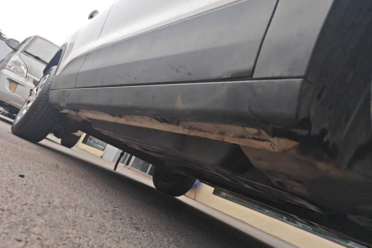 Used Baojun 510 2017 1.5L manual Comfort trim Right Side Sill