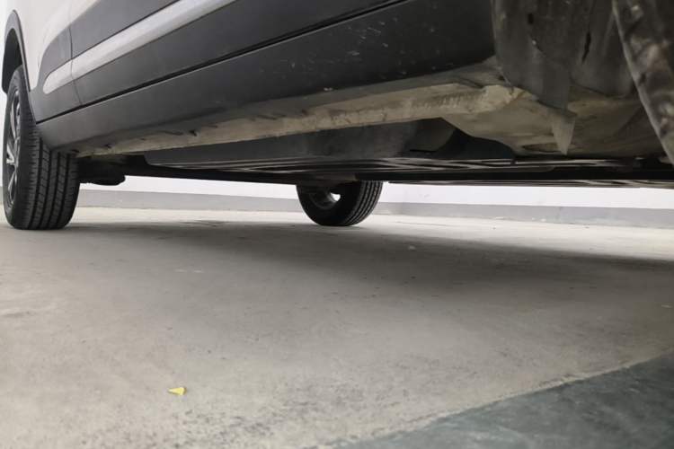 Used Baojun 510 2017 1.5L Automatic Luxury Model Right Side Sill