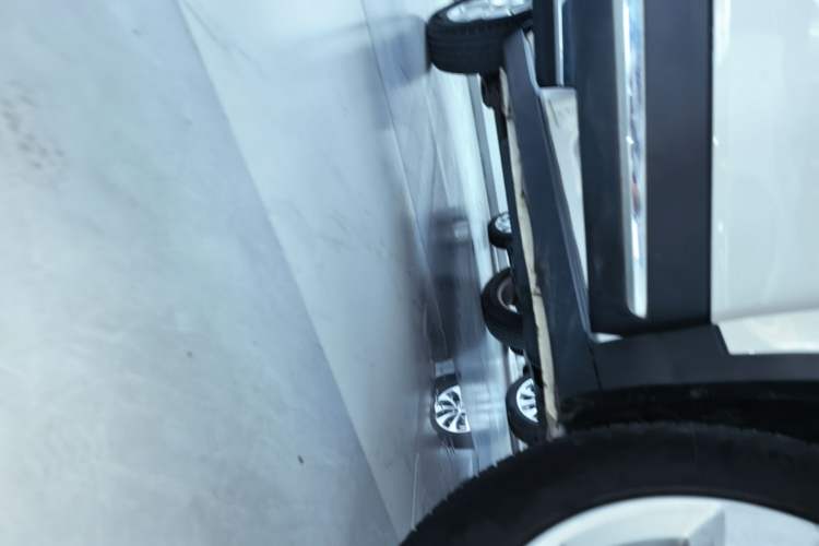 Used Baojun 510 2017 1.5L Automatic Fashion Model Right Side Sill