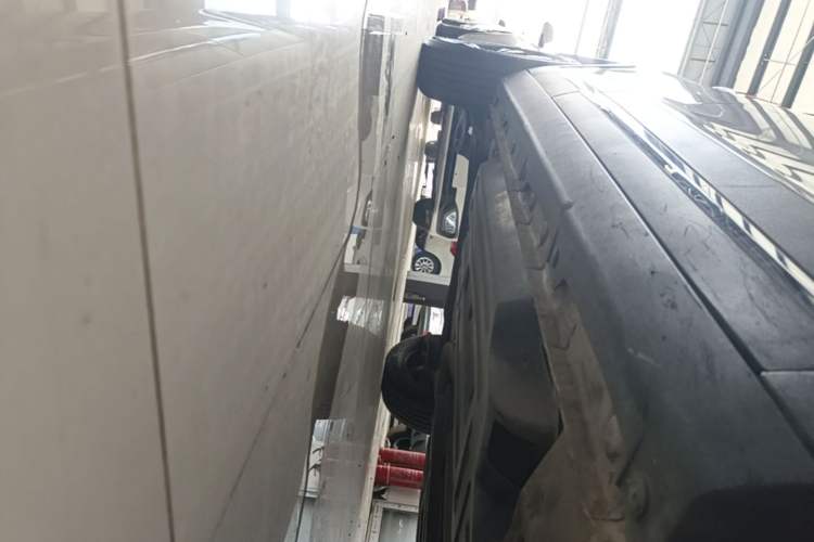 Used Baojun 510 2017 1.5L Automatic Luxury Model Right Side Sill
