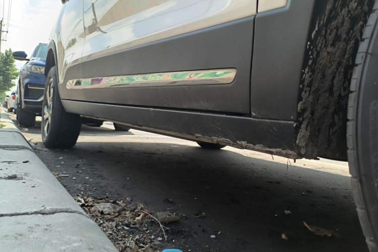 Used Baojun 510 2017 1.5L Automatic Fashion Model Right Side Sill