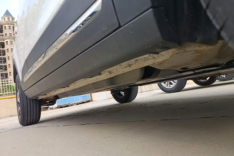 Used Baojun 510 2017 1.5L Automatic Luxury Model Right Side Sill