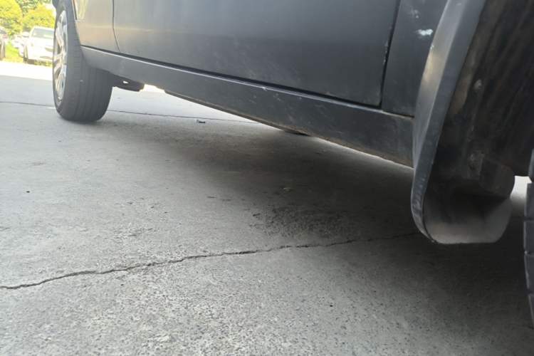 Used Baojun 510 2017 1.5L manual Comfort trim Right Side Sill