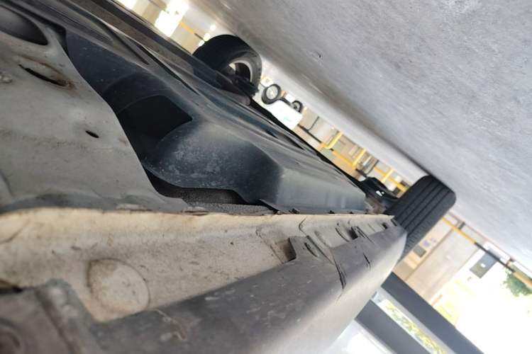 Used Baojun 510 2017 1.5L Automatic Fashion Model Right Side Sill