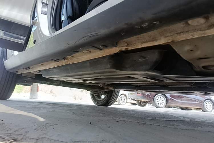 Used Baojun 510 2017 1.5L Automatic Fashion Model Right Side Sill