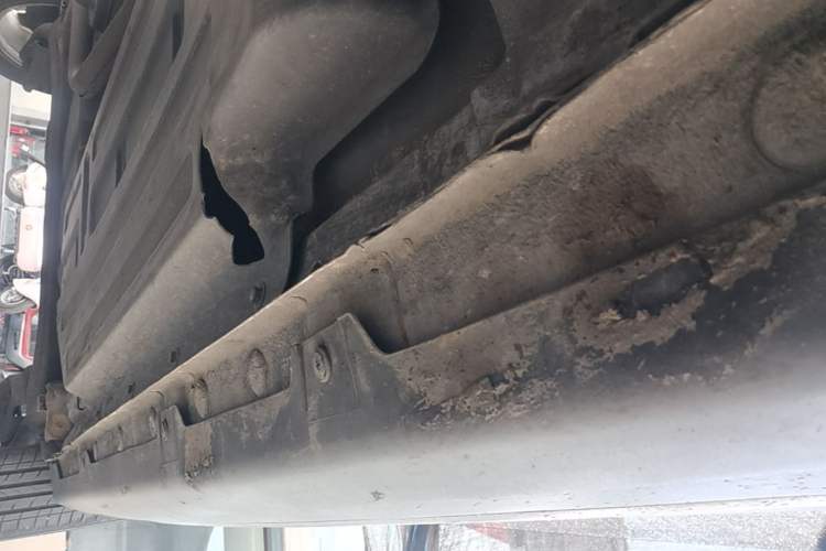 Used Baojun 510 2017 1.5L Manual Fashion Model Right Side Sill