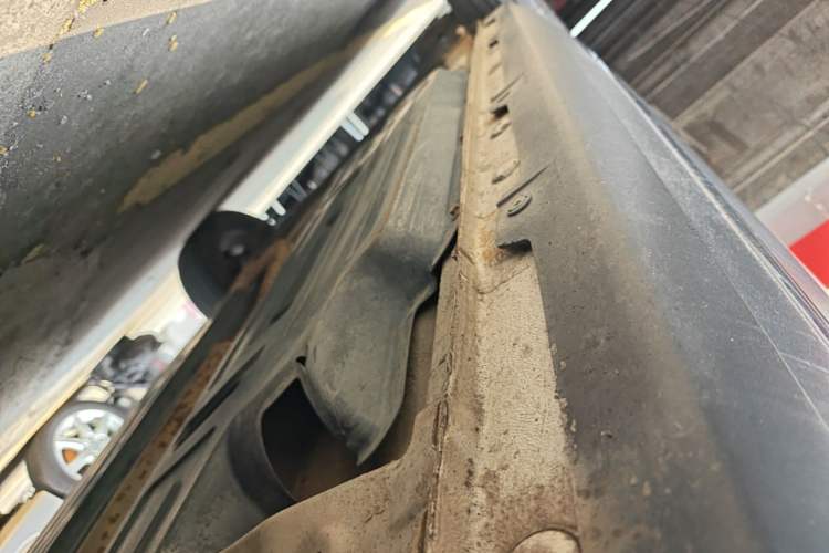 Used Baojun 510 2017 1.5L Automatic Luxury Model Right Side Sill