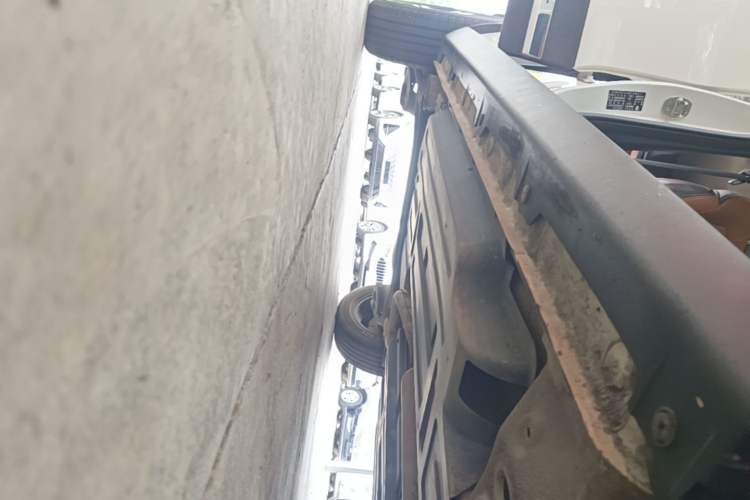 Used Baojun 510 2017 1.5L Automatic Luxury Model Right Side Sill