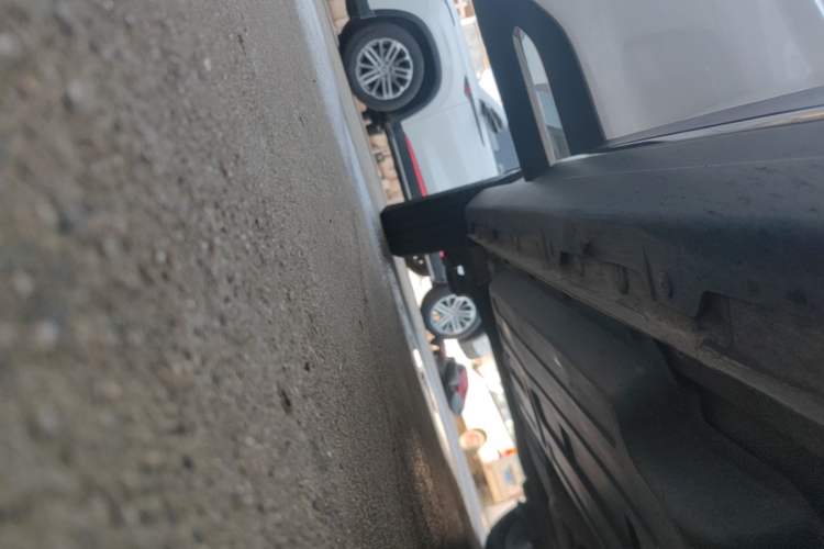 Used Baojun 510 2017 1.5L Manual Luxury Model Right Side Sill