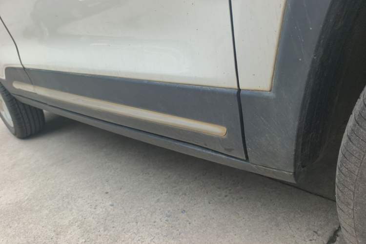 Used Baojun 510 2017 1.5L Automatic Fashion Model Right Side Sill