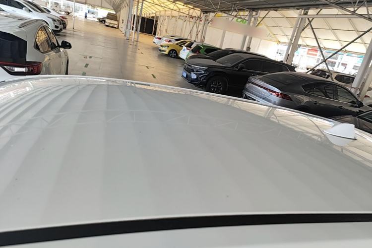 Used Baojun 510 2017 1.5L manual Comfort trim Roof
