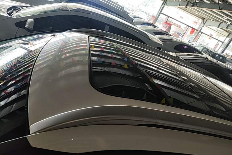 Used Baojun 510 2017 1.5L Manual Luxury Model Roof