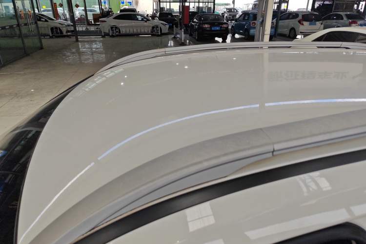 Used Baojun 510 2017 1.5L manual Comfort trim Roof