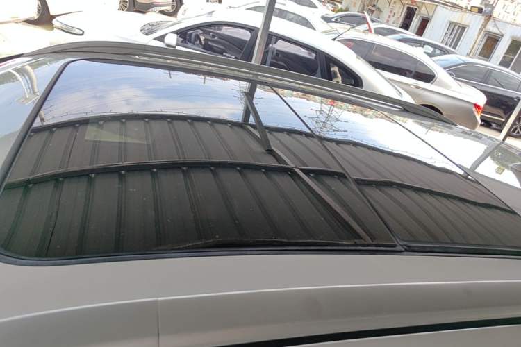Used Baojun 510 2017 1.5L Manual Luxury Model Roof