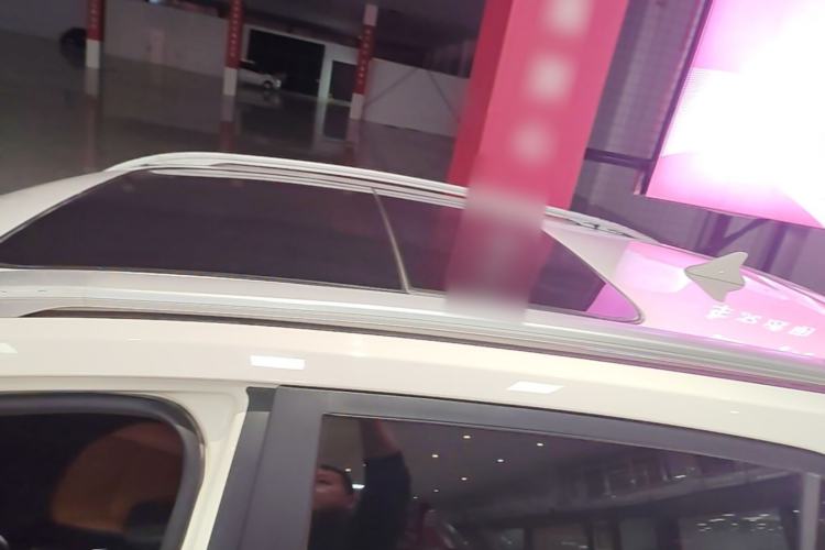 Used Baojun 510 2017 1.5L Manual Luxury Model Roof