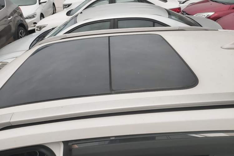 Used Baojun 510 2017 1.5L Manual Luxury Model Roof