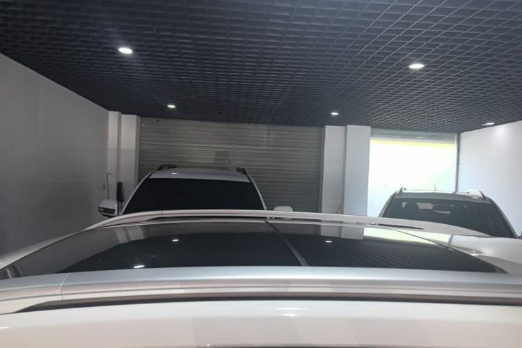 Used Baojun 510 2017 1.5L Manual Luxury Model Roof